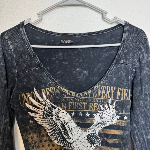 2/$25 Daytrip Buckle Charcoal Gray Y2K Grunge Biker Distressed Long Sleeve Shirt - Picture 6 of 9